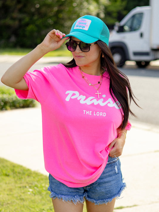 Praise The Lord Neon Pink Christian Tee – Bold Faith Shirt (Psalm 106:1)